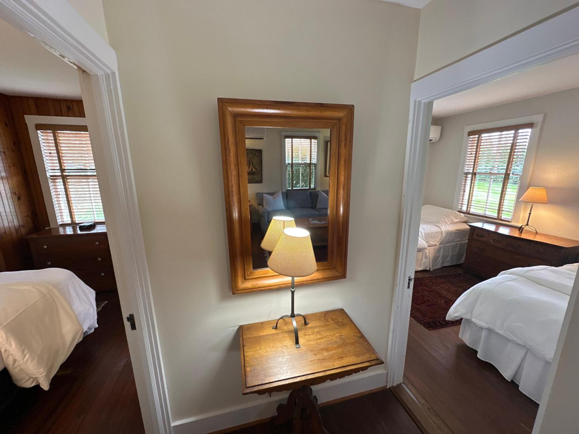 The 1708 House Bed & Breakfast Southampton Exterior photo